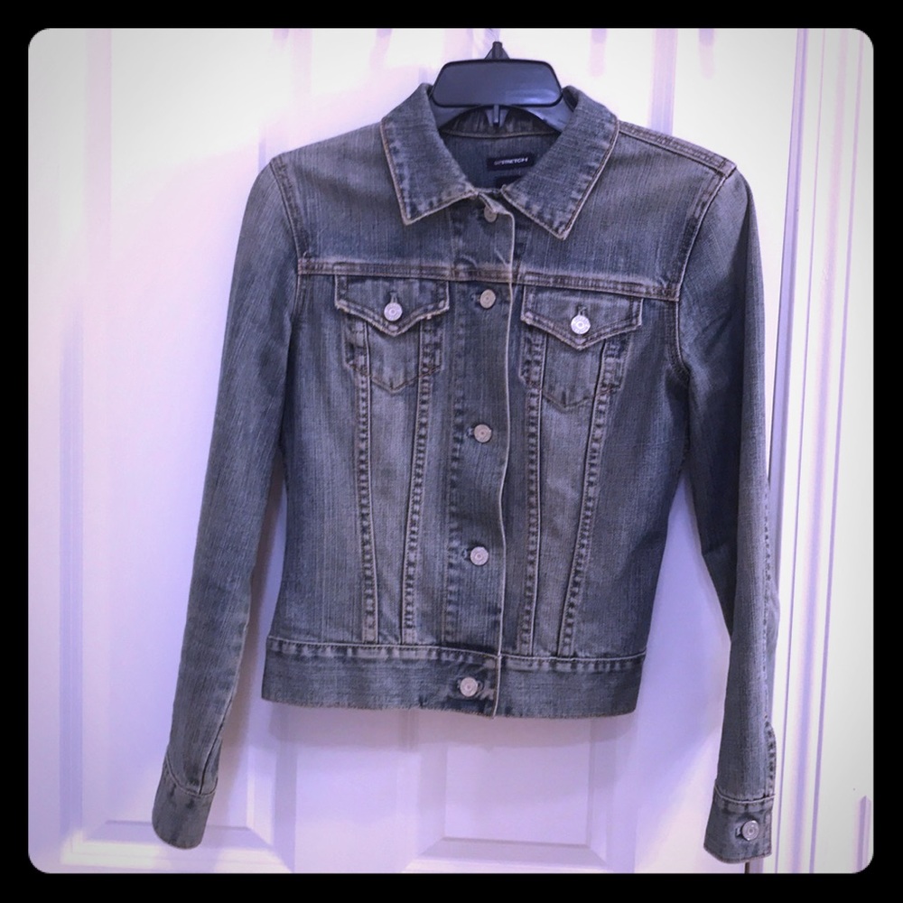 GAP Bistretch old school distressed denim jacket
